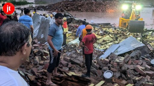 Due to heavy rains in Jodhpur, factory wall collapsed, 13 workers buried, 4 dead